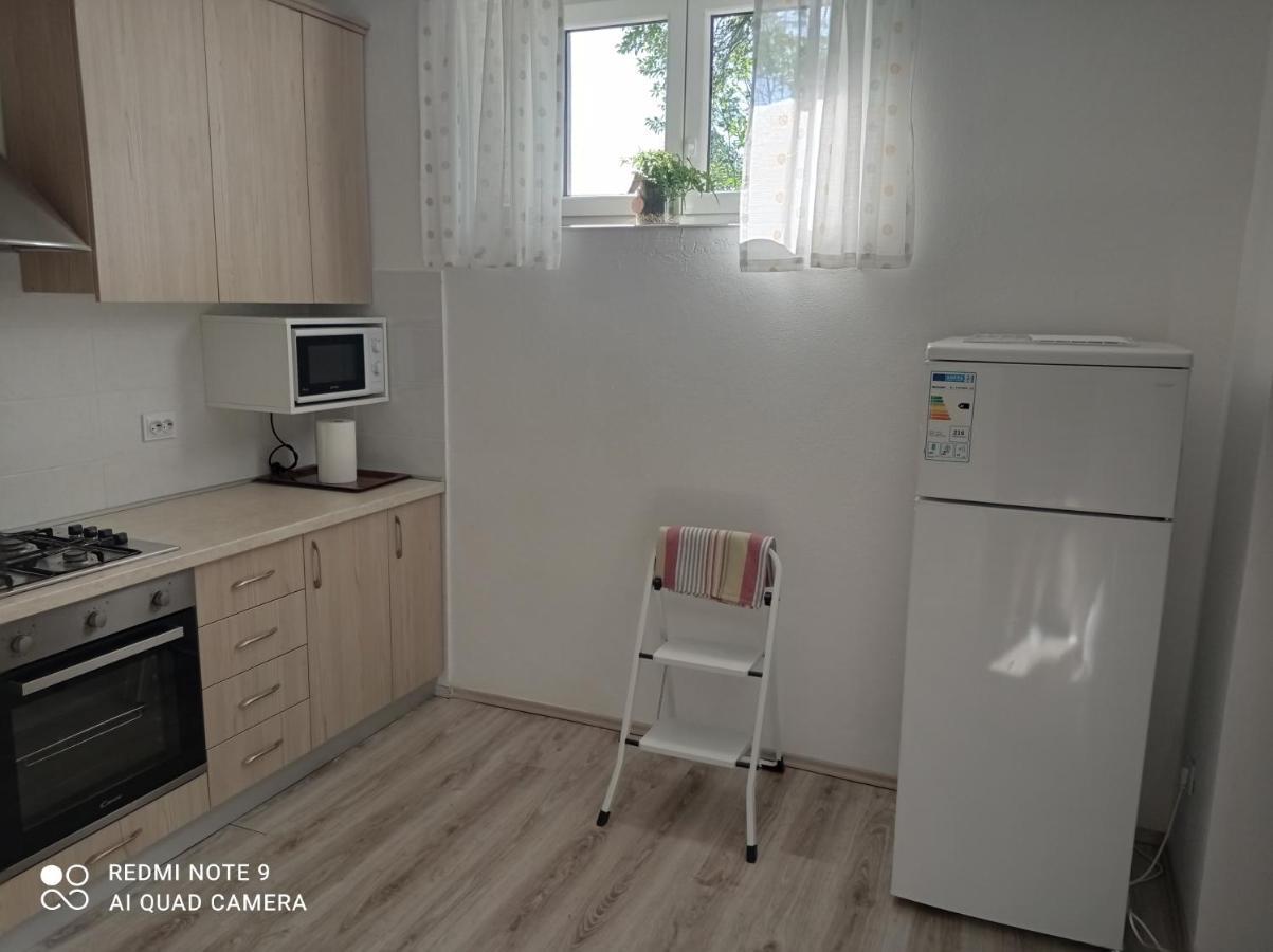 Studio Apartman Sonja Otocsán Kültér fotó