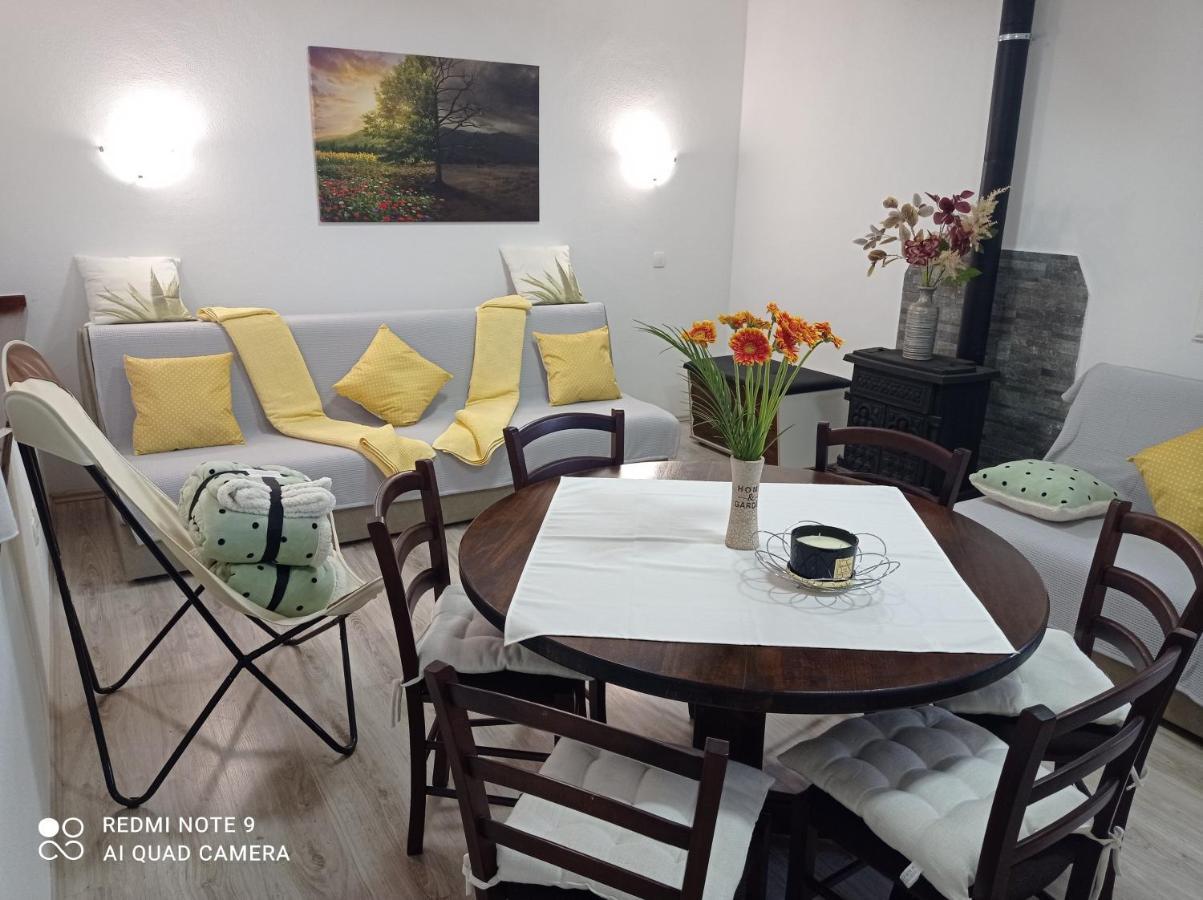 Studio Apartman Sonja Otocsán Kültér fotó