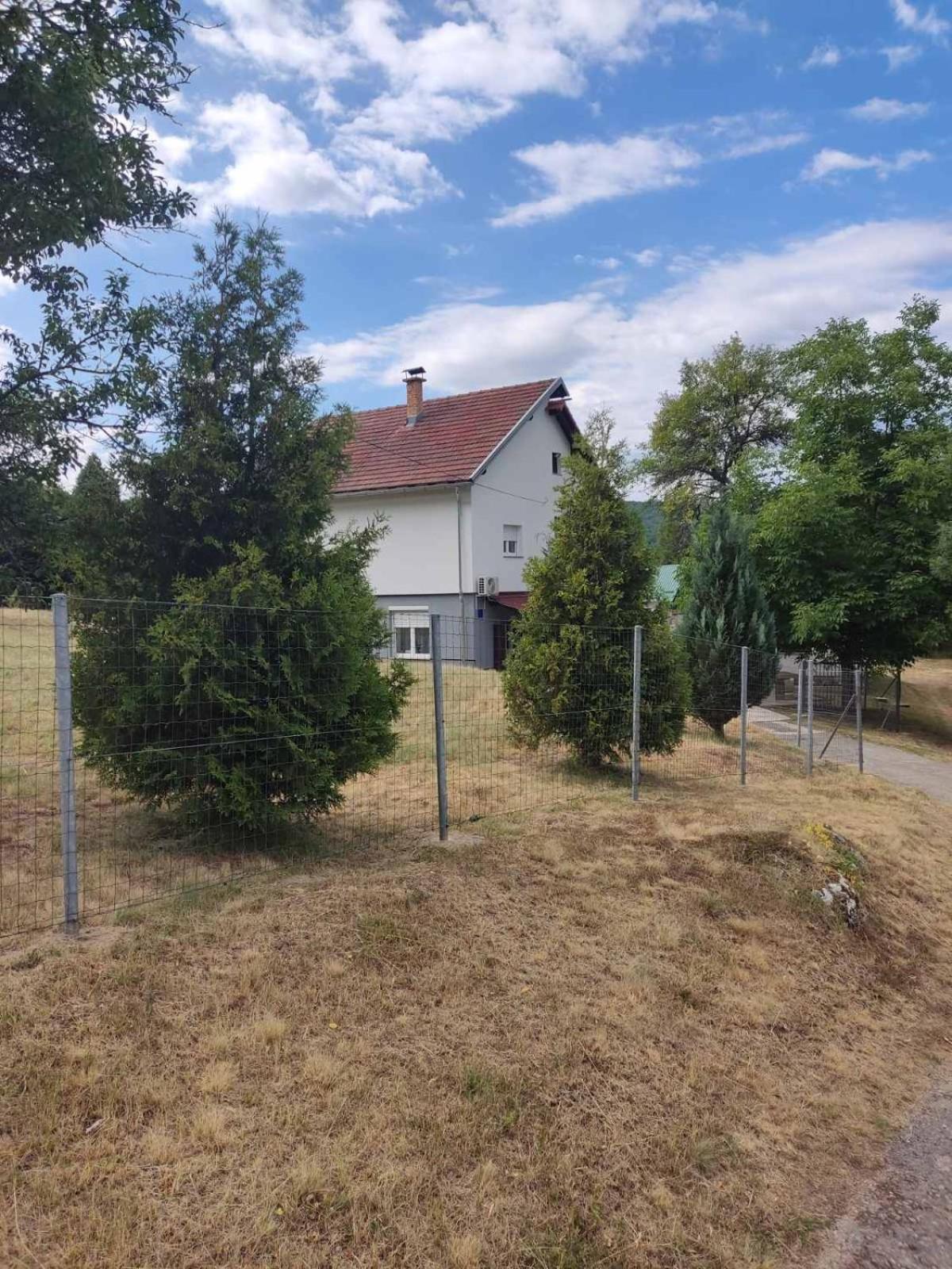 Studio Apartman Sonja Otocsán Kültér fotó